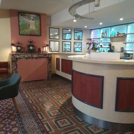 Hotel Le Normandy Beaumont-de-Lomagne Esterno foto