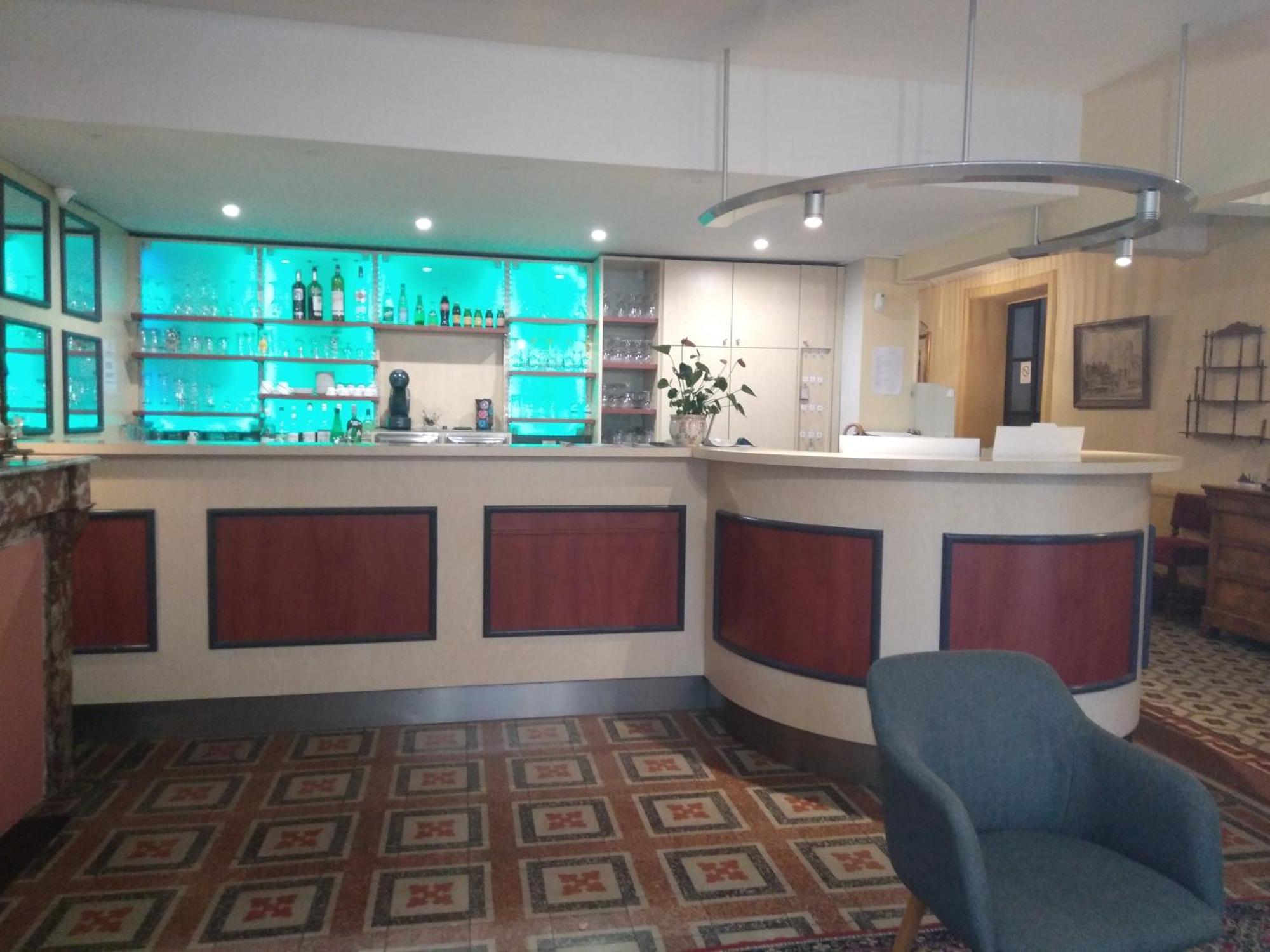 Hotel Le Normandy Beaumont-de-Lomagne Esterno foto